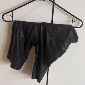 SPANX Shiny Black Faux Leather Biker Shorts 8” Trendy Perfect Condition